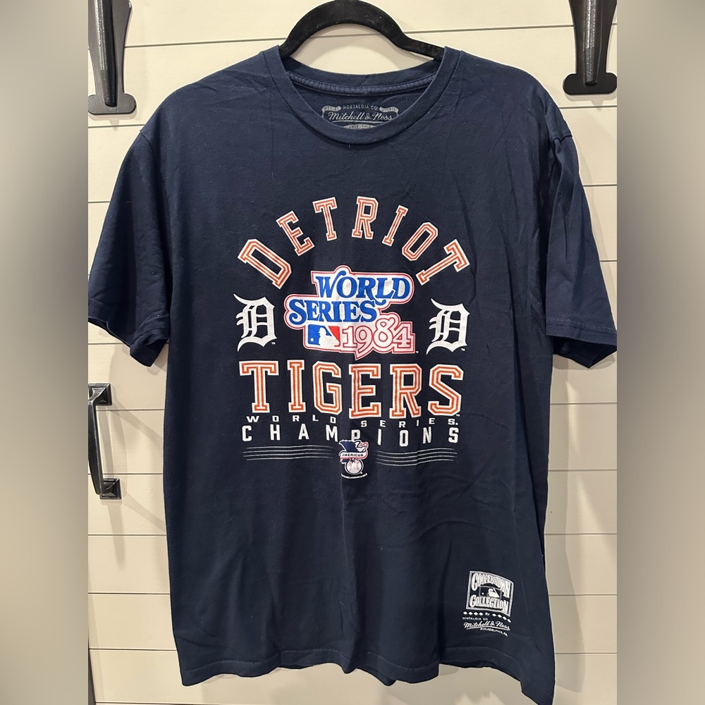 Mitchell & Ness Misspelled Detroit Tigers 1984 World Series T-Shirt Size Large